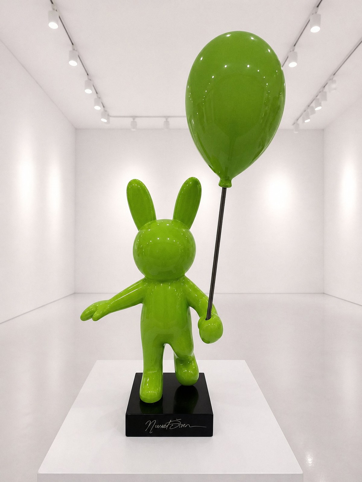 Miro NÖ-MI-02, pop-art sculpture by Nursel Önen